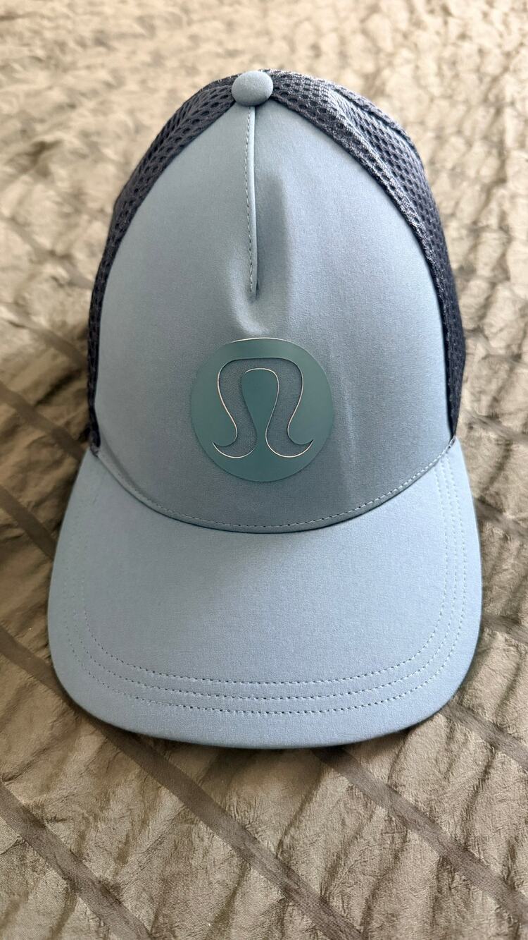 Lululemon athletica Trucker Hat Size L/XL